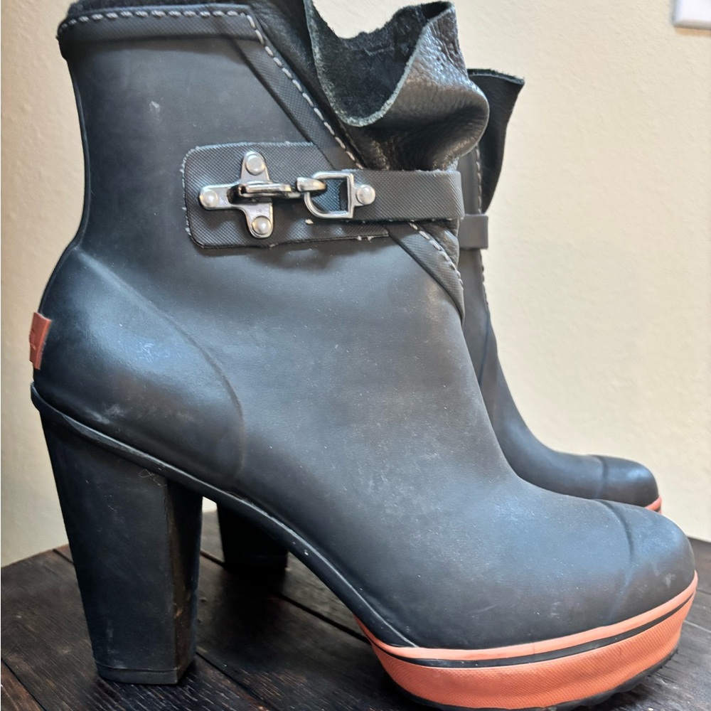 Sorel Medina Rain Boots